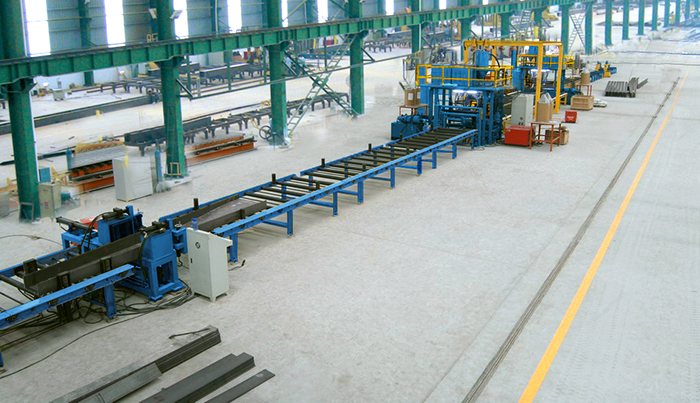 H型鋼臥式生產(chǎn)線