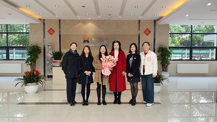 熱烈歡迎錫山女企業(yè)家協(xié)會(huì)崔會(huì)長(zhǎng)一行蒞臨指導(dǎo)